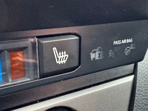 Certified 2022 Toyota Tacoma TRD Off-Road w/ TRD Premium Off Road Package image 17