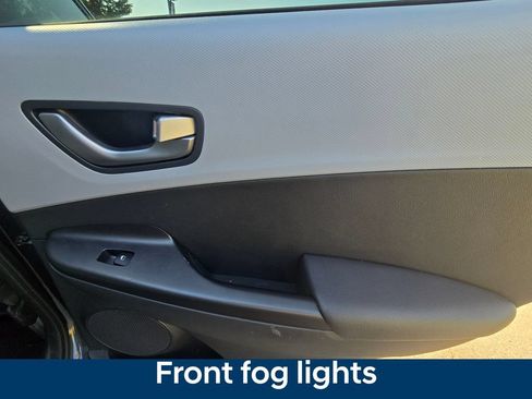 Used 2020 Hyundai Kona Limited FWD image 13