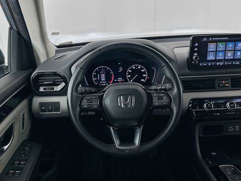 Used 2024 Honda Pilot EX-L image 17
