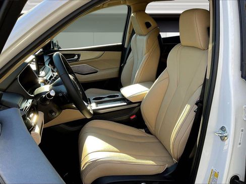 New 2026 Acura MDX SH-AWD image 9