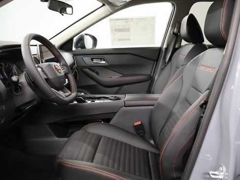 New 2026 Nissan Rogue SV AWD/4WD image 12