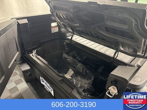 New 2026 Honda Ridgeline Black Edition image 10