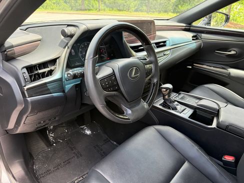 Used 2019 Lexus ES 350 FWD image 22