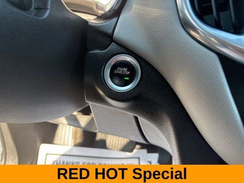 Used 2022 Chevrolet Equinox LS w/ LS Convenience Package image 20