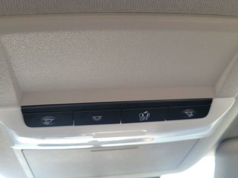 Used 2024 Nissan Sentra SV FWD image 20