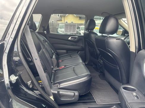 Used 2020 Nissan Pathfinder SL FWD image 15
