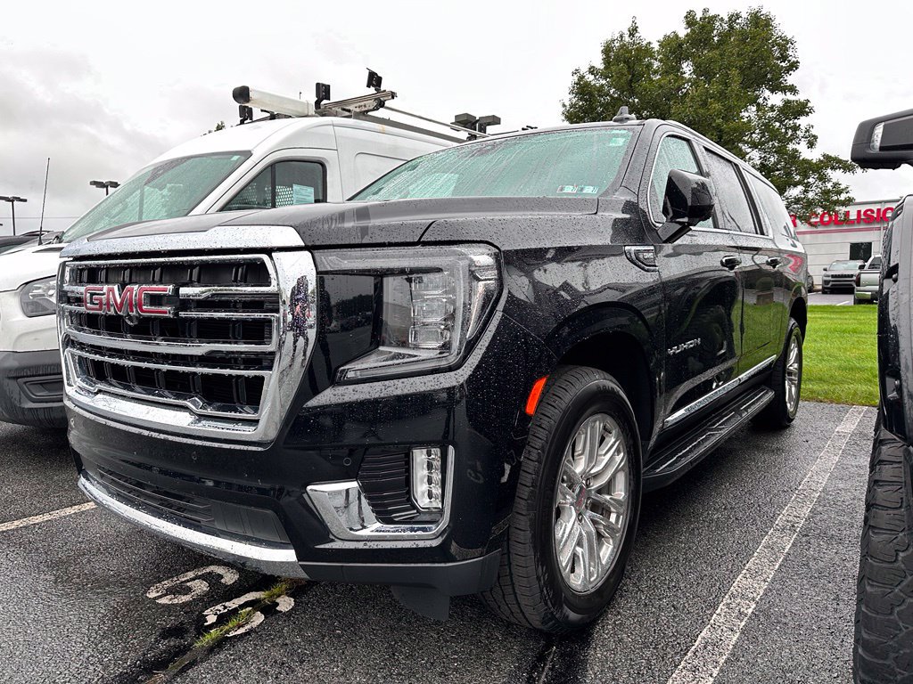 Used 2021 GMC Yukon XL SLT w/ SLT Premium Package AWD/4WD image 2