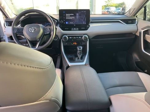 Used 2025 Toyota RAV4 Limited FWD image 17
