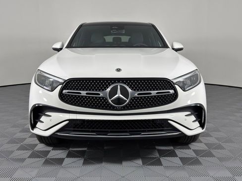 Certified 2025 Mercedes-Benz GLC 300 4MATIC image 4