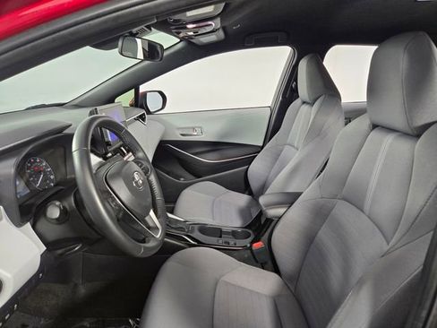 Used 2025 Toyota Corolla SE image 14