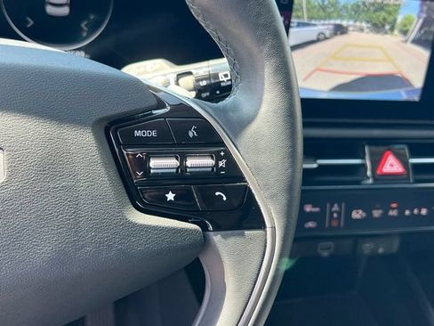 Certified 2024 Kia Niro Wind w/ Wind Preserve Package FWD image 23