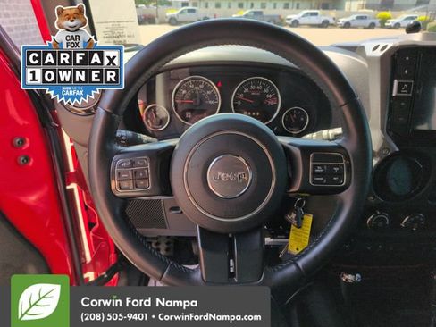 Used 2018 Jeep Wrangler Unlimited Rubicon AWD/4WD image 14