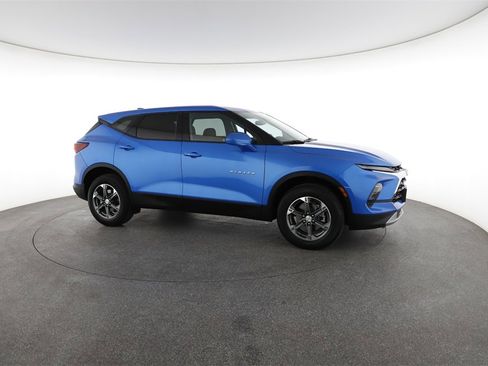 Used 2025 Chevrolet Blazer LT image 15
