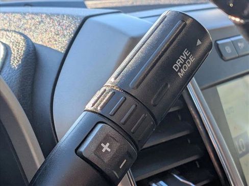 Used 2021 Ford F250 Lariat image 11