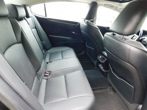 Used 2021 Lexus ES 250 w/ Premium Package AWD/4WD image 5