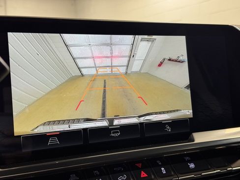 Used 2026 GMC Sierra 3500 SLE w/ Preferred Package image 40