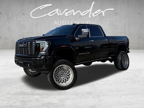 Used 2025 GMC Sierra 2500 Denali Ultimate AWD/4WD image 1