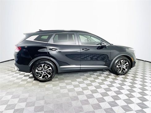 Used 2025 Kia Sportage EX w/ Premium Package image 9