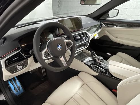 Certified 2023 BMW 540i xDrive w/ Executive Package image 12