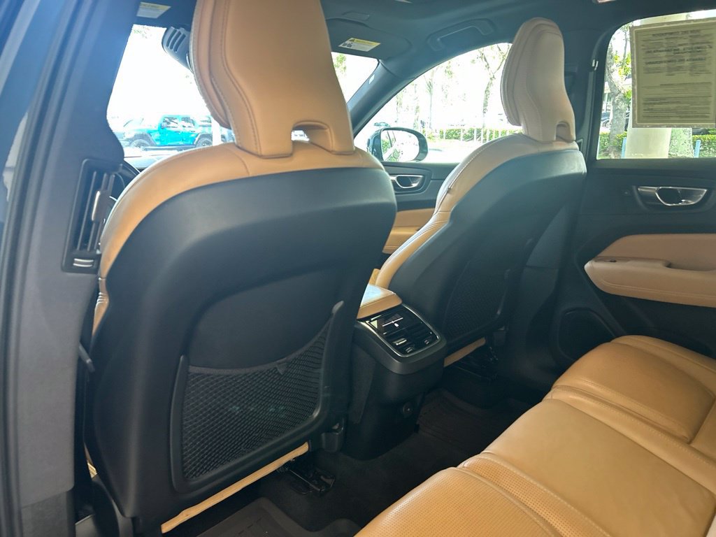 Used 2021 Volvo XC60 T5 Inscription w/ Protection Package Premier AWD/4WD image 37