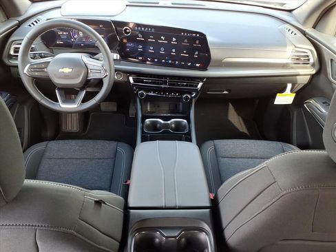 New 2026 Chevrolet Traverse LT w/ Sun and Wheel Package image 15