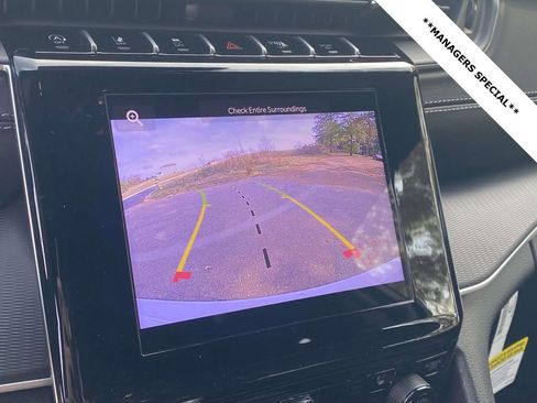 New 2025 Jeep Grand Cherokee Altitude image 25