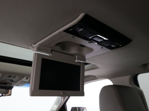 Used 2019 Chevrolet Tahoe Premier RWD image 40