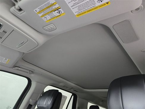 New 2025 Lincoln Navigator L Reserve image 12