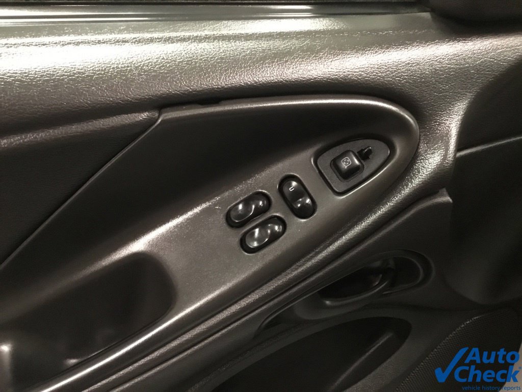 Used 2002 Ford Mustang GT RWD image 25