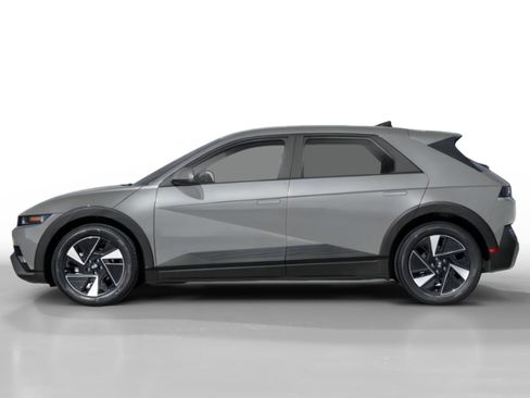 New 2026 Hyundai Ioniq 5 SE RWD image 2