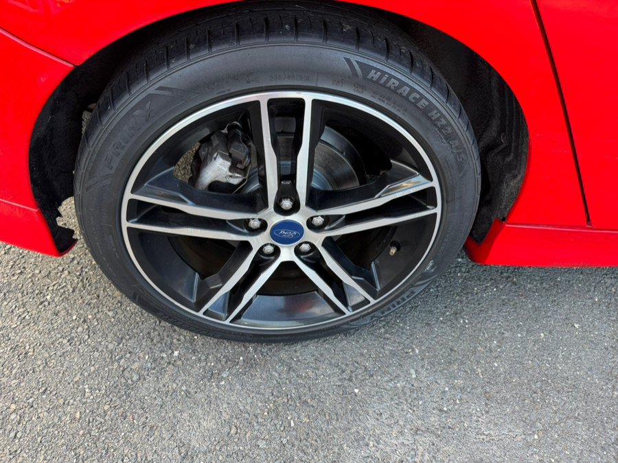 Used 2016 Ford Focus ST w/ Equipment Group 401A FWD image 14
