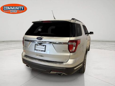Used 2018 Ford Explorer Limited image 6