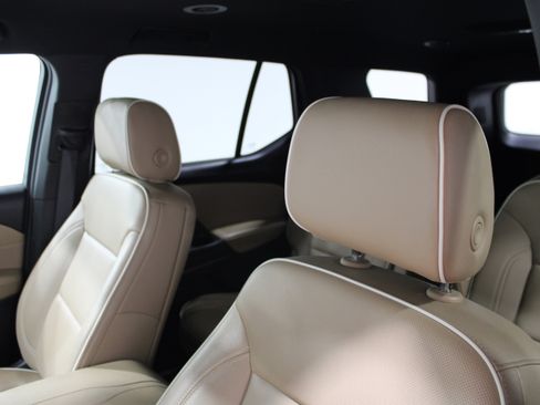 Used 2023 Chevrolet Traverse Premier w/ LPO, Floor Liner Package image 5