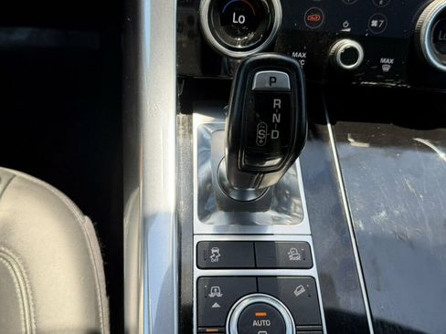Used 2018 Land Rover Range Rover Sport Supercharged AWD/4WD image 17