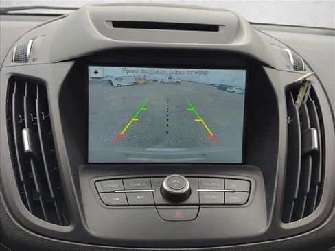 Used 2018 Ford Escape SE w/ SE Sport Appearance Package image 11