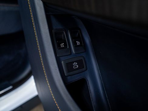 Used 2021 Rolls-Royce Cullinan image 53