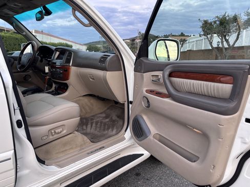 Used 2006 Lexus LX 470 4WD image 25