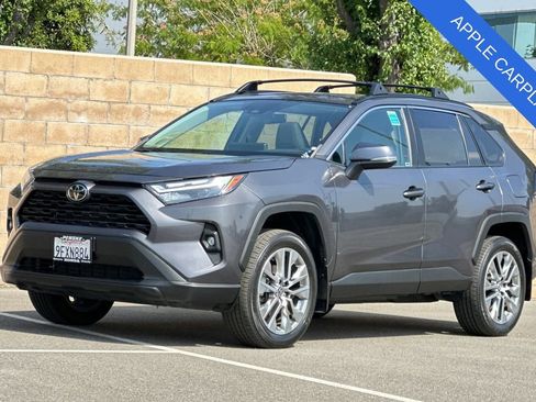 Used 2023 Toyota RAV4 XLE Premium FWD image 8