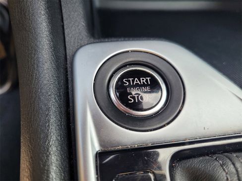 Used 2023 Nissan Sentra SV image 21