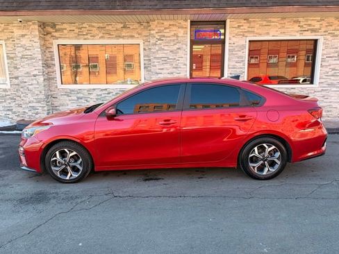 Used 2020 Kia Forte LXS FWD image 8