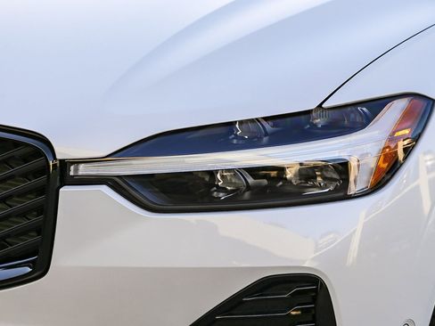 New 2026 Volvo XC60 B5 Ultra image 4