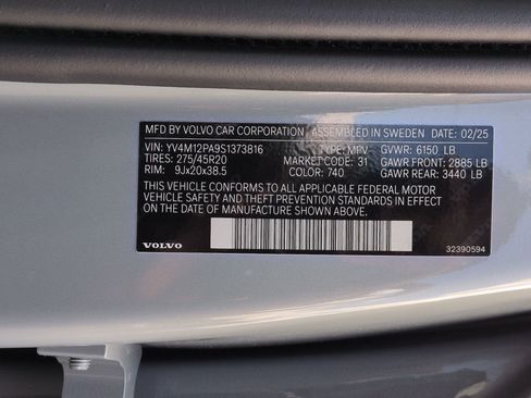 Used 2025 Volvo XC90 B5 Core AWD/4WD image 37