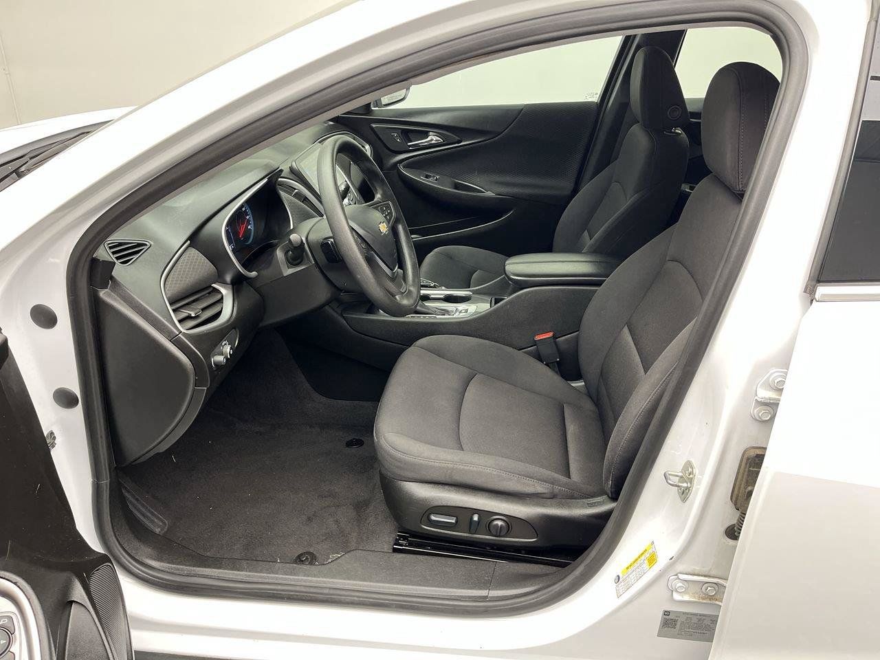 Used 2023 Chevrolet Malibu LT FWD image 3