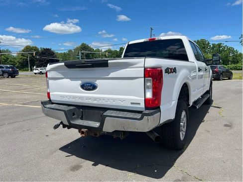 Used 2018 Ford F250 XLT w/ Snow Plow Prep Package AWD/4WD image 13