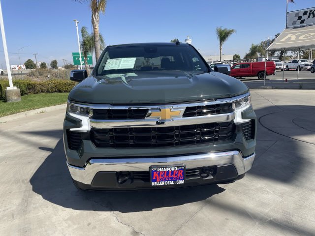 Used 2025 Chevrolet Silverado 1500 LT w/ Z71 Off-Road Package AWD/4WD image 3