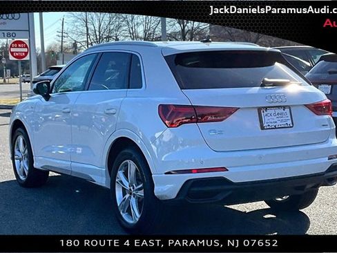 Used 2024 Audi Q3 2.0T Premium Plus image 10