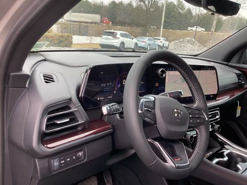 New 2026 Chevrolet Traverse Z71 w/ Driver Confidence Package image 9