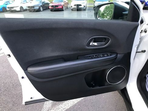 Used 2022 Honda HR-V EX image 16