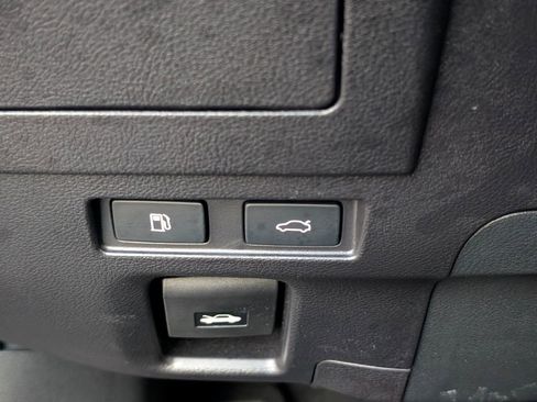 Used 2024 Lexus ES 300h w/ Premium Package image 24