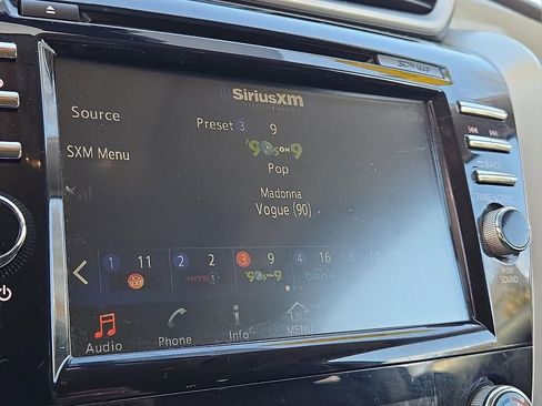 Used 2017 Nissan Murano Platinum w/ Platinum Technology Package image 18